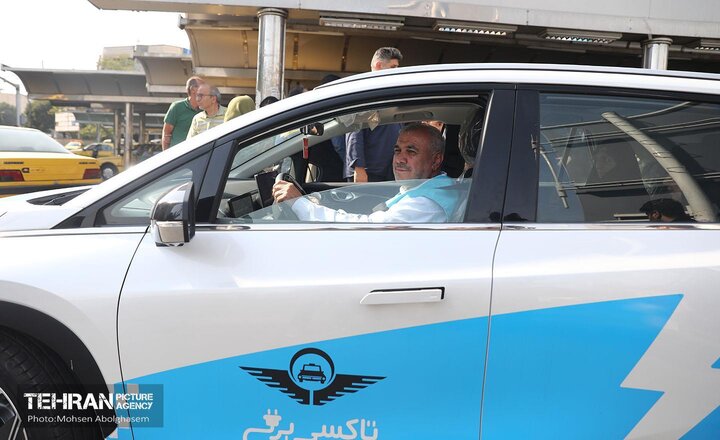 آغاز به کار  100 دستگاه تاکسي برقي آيون در خطوط پرتقاضا در محدوده مرکزي پايتخت + نرخ کرايه