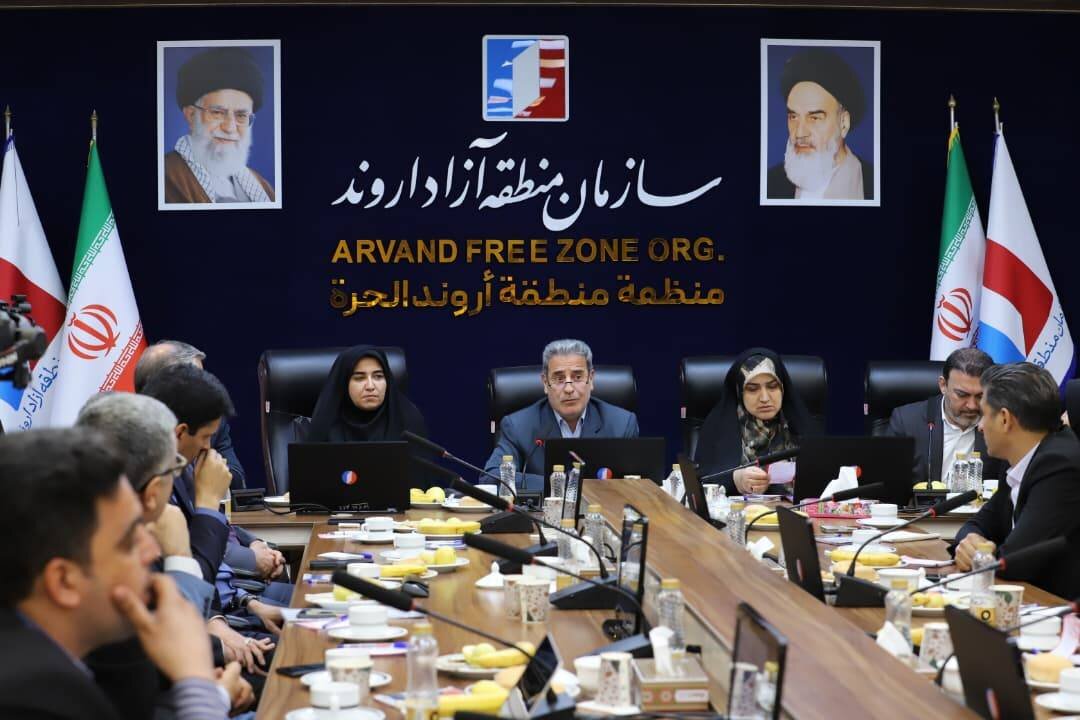 بررسي چالش‌هاي زيست‌محيطي در منطقه آزاد اروند