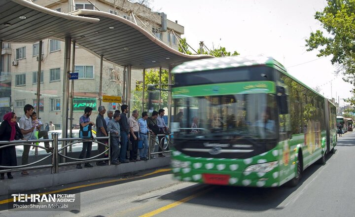 برخي خطوط بي.آر.تي در تهران جمع‌آوري و اصلاح مي‌شود