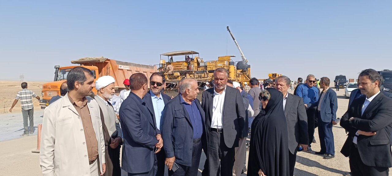 بازديد اعضاي کميسيون عمران مجلس از پروژه‌هاي عمراني قم / رضايي کوچي : تامين آب شرب پايدار مولفه اصلي توسعه استان قم