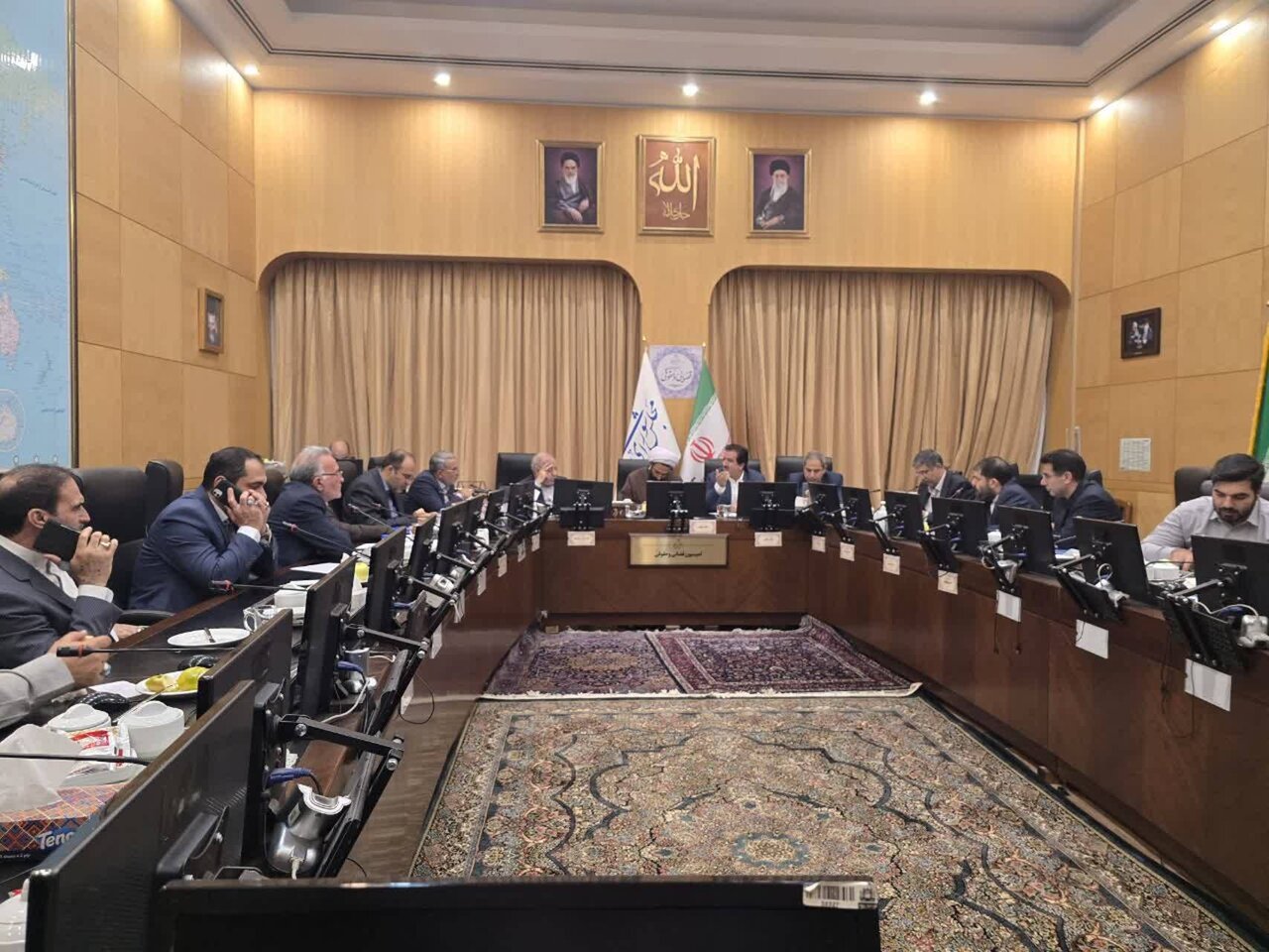 برخي افراد که در هيئت مديره بنگاه‌هاي بزرگ اقتصادي استان اصفهان منصوب شده اند کارنامه روشني ندارند