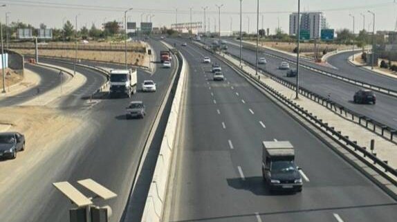 نصب 1400 متر نيوجرسي بتني در بزرگراه شهيد همداني در منطقه 22