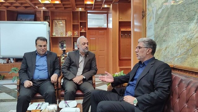 حل مشکل آب شرب سه روستاي آق‌قلا با پيگيري سنگدويني/ديدار با مدير مخابرات گلستان