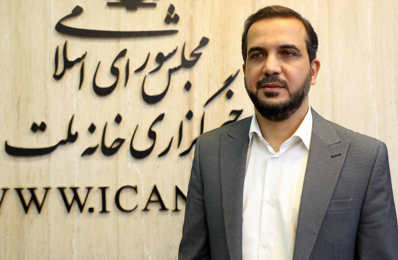 برنامه‌های اقتصادی دولت سفره مردم را بسته است