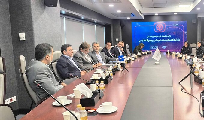 معرفي يک شرکت دامپروري براي عرضه اوليه در فرابورس