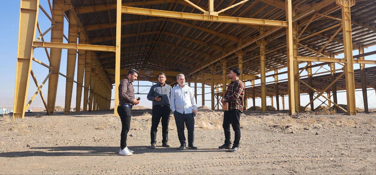 بازديد زنگنه از پروژه مجتمع تعميرات واگن احيا ريل ايرانيان در تربت حيدريه