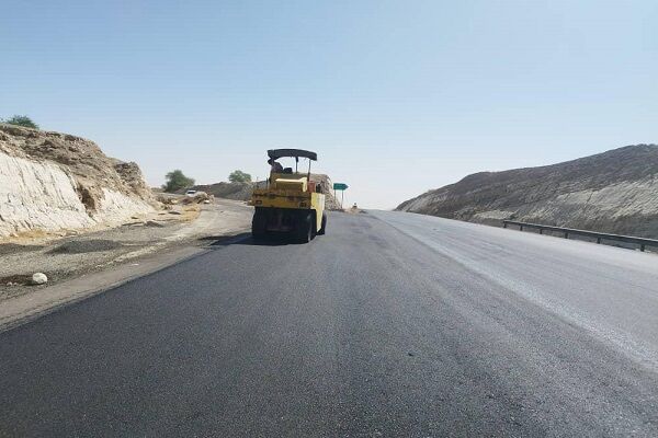 اجراي پروژه روکش آسفالت ورودي شهرستان هفتکل با اعتبار 700 ميليارد ريال