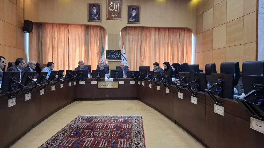 ابراهيم‌پور: ضرورت حفظ عدالت آموزشي براي دانشجويان مراکز بين‌الملل دانشگاه پيام نور/ ناجي: مشکل پذيرش دانشجويان مراکز بين‌الملل از مسير قانوني حل مي‌شود