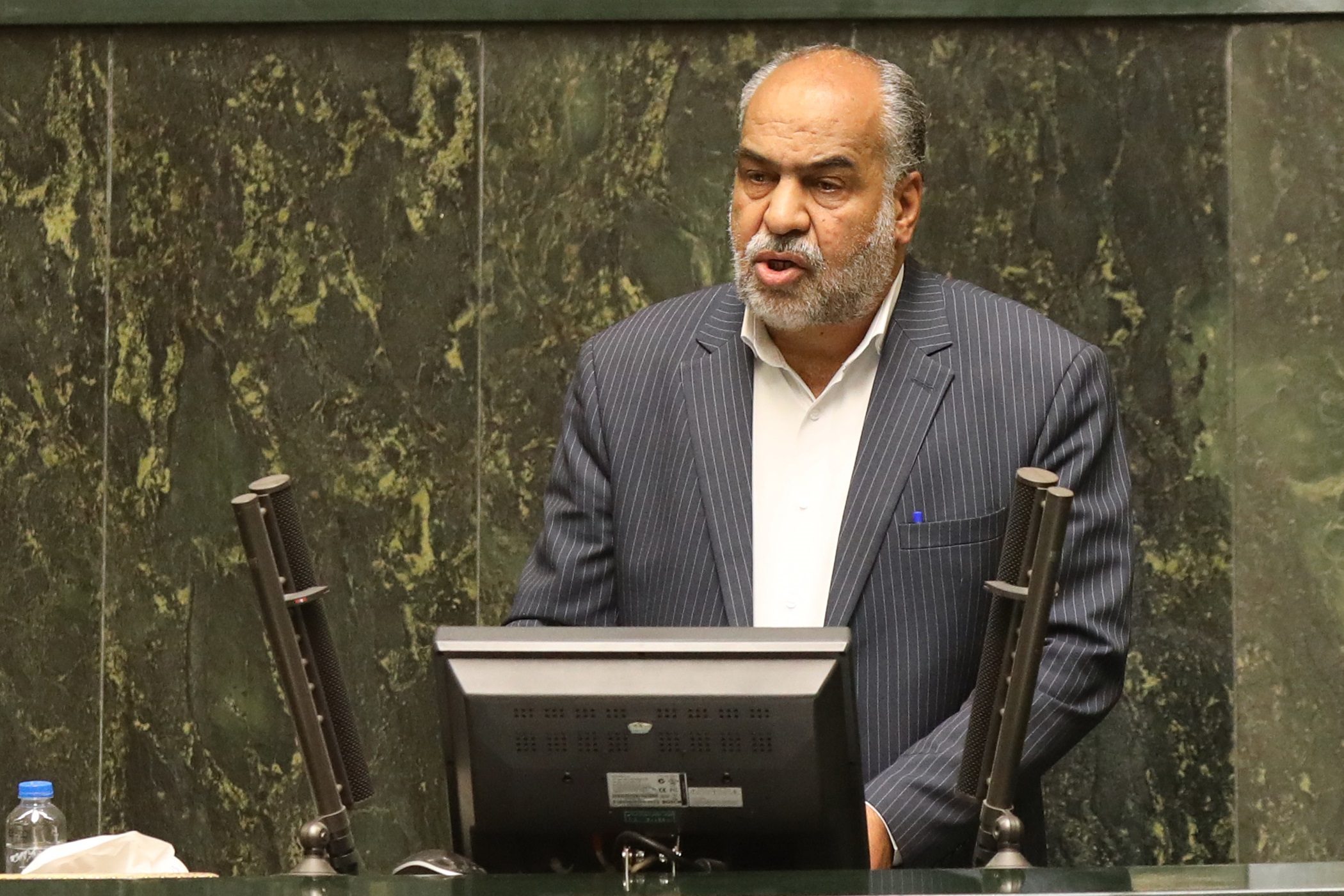 مسئولان براي کاهش بارندگي ها چاره انديشي کنند