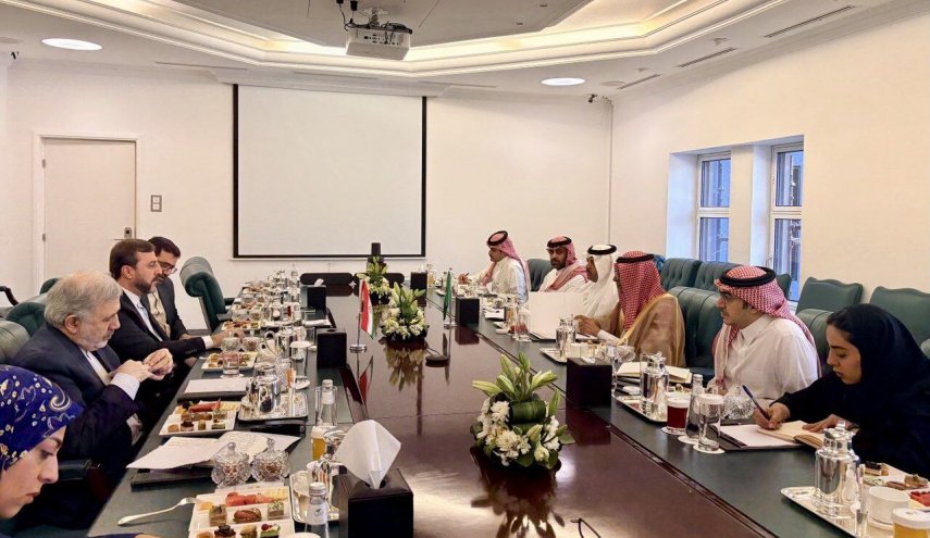 غریب آبادی: روابط ایران و عربستان آثار مثبت منطقه‌ای و بین‌المللی در پی دارد