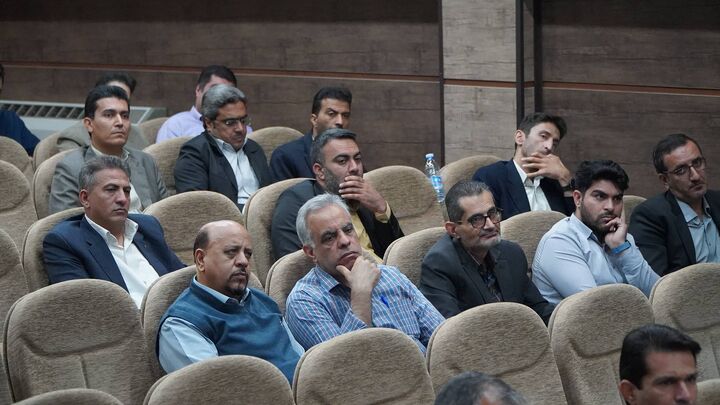 اولین جلسه شورای مدیران اداره‌کل راه و شهرسازی استان کرمان