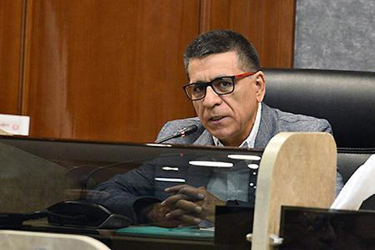 افزايش خروج پزشکان و کارشناسان متخصص به دليل پرداخت‌هاي ناکافي/ وضعيت مطلوب ذخاير خوني کشور/ ضرورت اجراي فوق‌العاده خاص براي کارکنان/ پيگيري نگهداري ذخيره‌اي از خون فريز شده براي شرايط بحراني