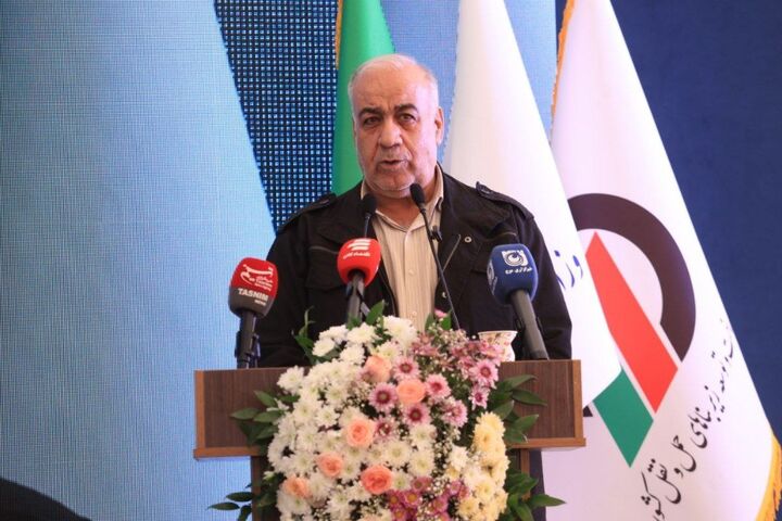 طول بزرگراه‌های در حال احداث کشور به 7800 کیلومتر رسید/بیش از 16 هزار و 500 میلیارد تومان اعتبار برای پروژه‌های راه، بزرگراه و راه آهن کردستان