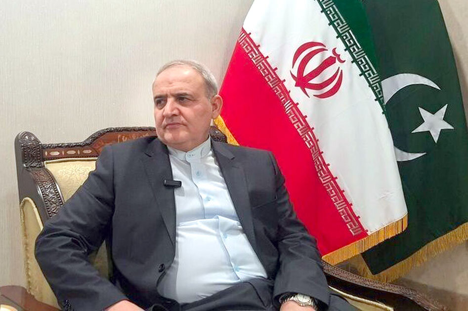 تعمیق روابط سیاسی و اقتصادی نتیجه سفر پردستاورد رئیس و نایب رئیس مجلس به پاکستان