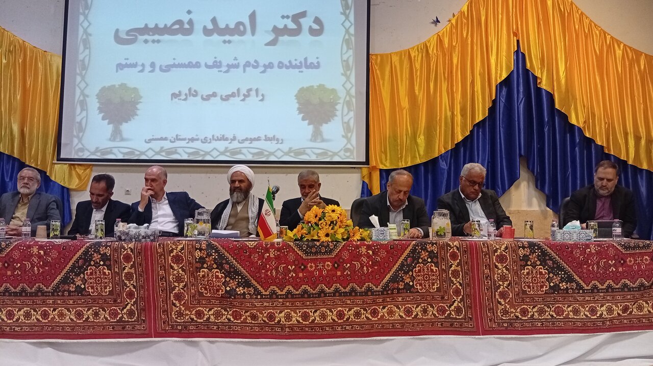 ارتباط و همکاری شهرداران و دهیاران با شوراها راهگشای مشکلات مردم است