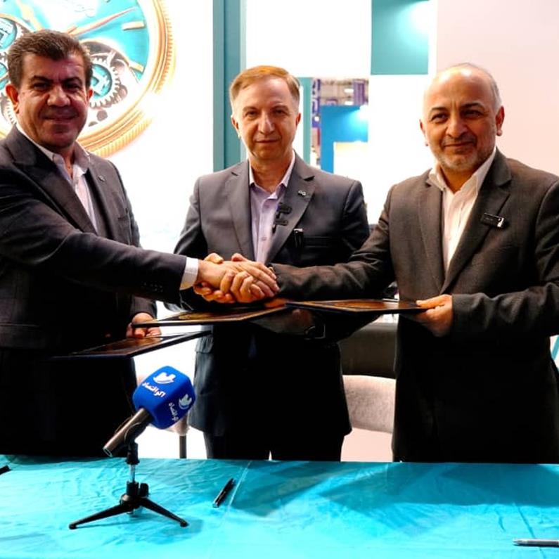 رونمايي از 4 رويداد و سه پروژه همکاري بيمه دي با گروه مالي و بانک دي، بانک قرض‌الحسنه مهر ايران و گروه مالي کاريزما در اينوکس کيش 2025