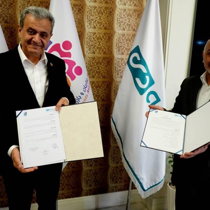 در مراسم امضاي تفاهم نامه‌ بين بيمه دي و اصناف کيش به مناسبت هفته کيش : آماده ارائه خدمات نوين به گردشگران و کيشوندان هستيم/ رضايت کامل کيشوندان از خدمات بيمه دي