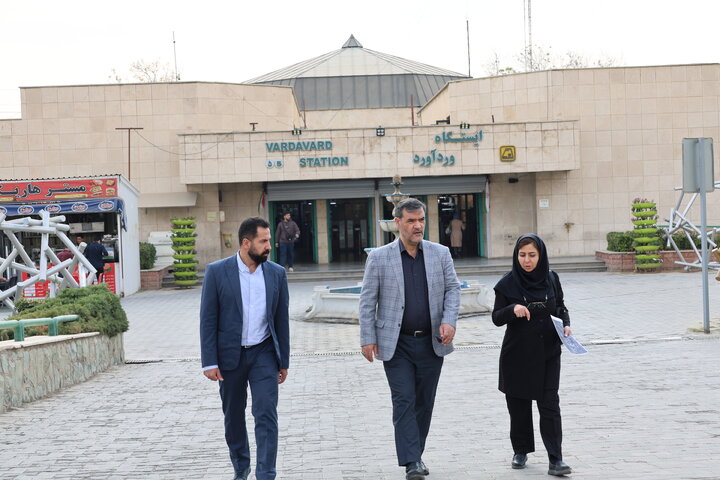 امکان تبديل مجتمع ايستگاهي وردآورد به يک‌ مرکز تجاري-خدماتي ميان منطقه‌اي