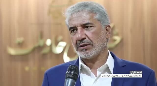 حضور انارکي در نشست شوراي اداري استان کرمان/کشاورزي کرمان قرباني قوانين غيرکارشناسي/ درختان 50 ساله زير سايه محدوديت‌هاي انتقال آب خشک مي‌شوند