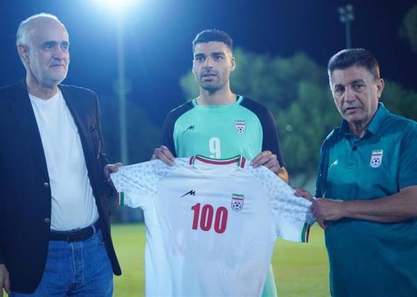 پیراهن «یکصد» بر تن طارمی