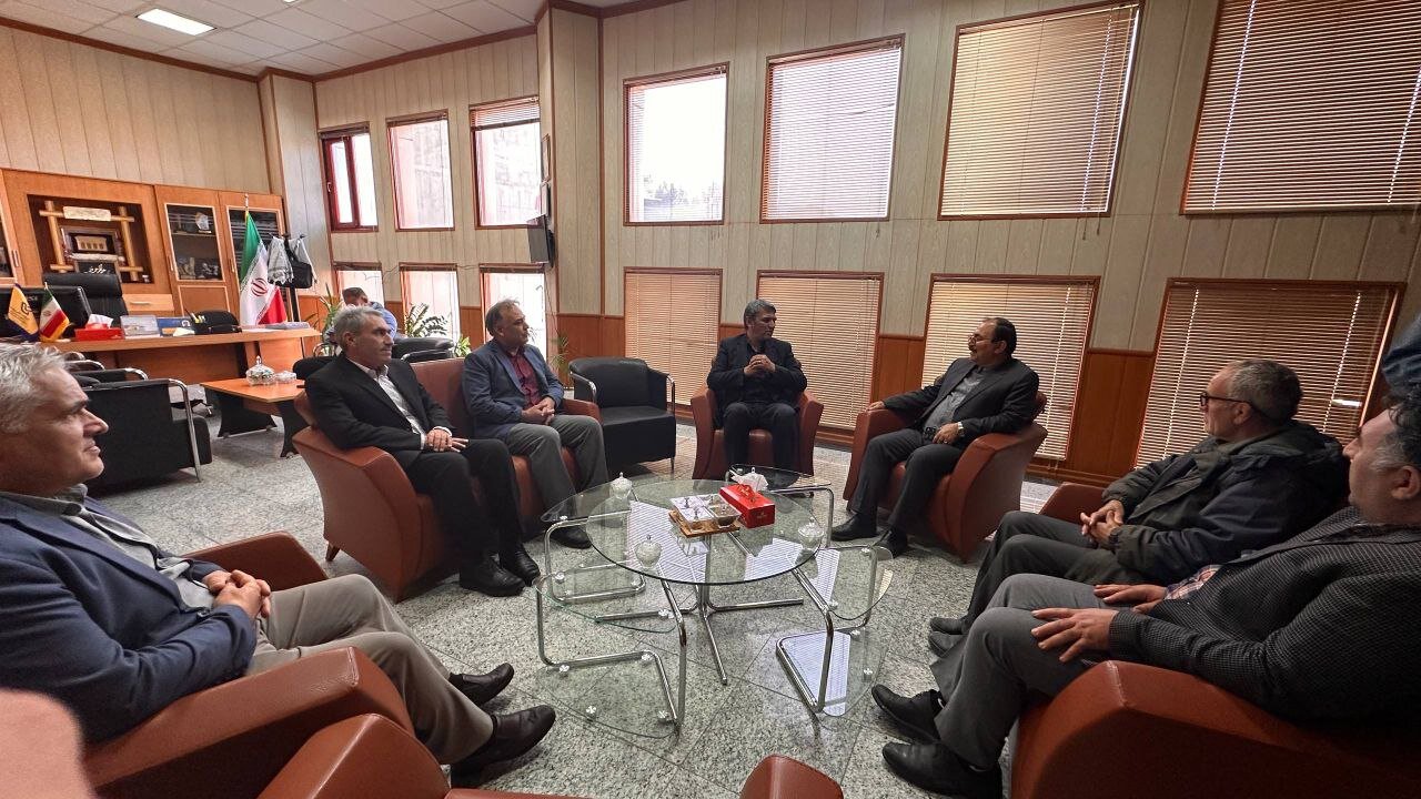 بازديد نماينده مردم بجنورد از اداره‌ کل پست خراسان شمالي و قدرداني از تلاش کارکنان