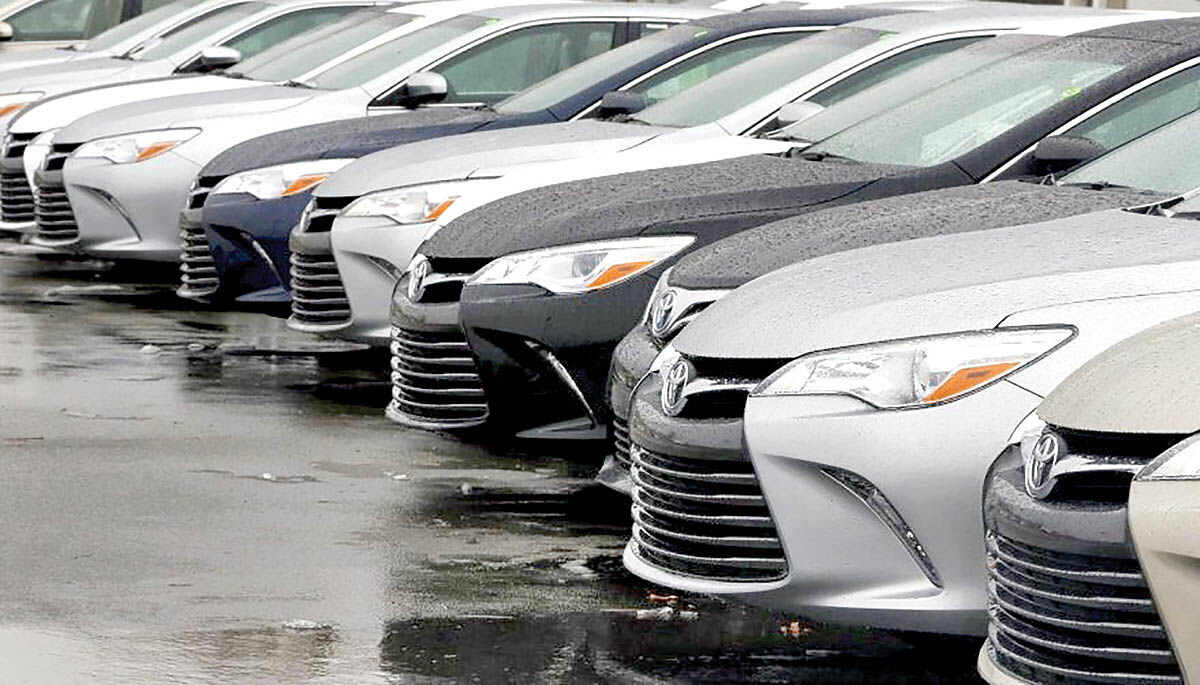 گشایشی در تامین خودرو با وجود تخصیص ارز ایجاد نشده است/ هدررفت سرمایه ملی با ایجاد خط تولید بدون استفاده بهینه