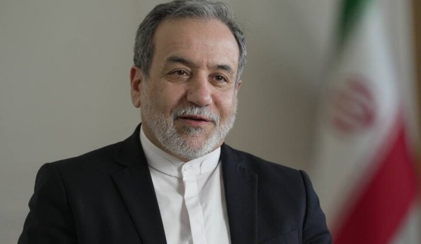 عراقچی: از هر گونه گفت وگو با هدف پیشبرد روابط دوجانبه ایران و لبنان استقبال می‌کنیم