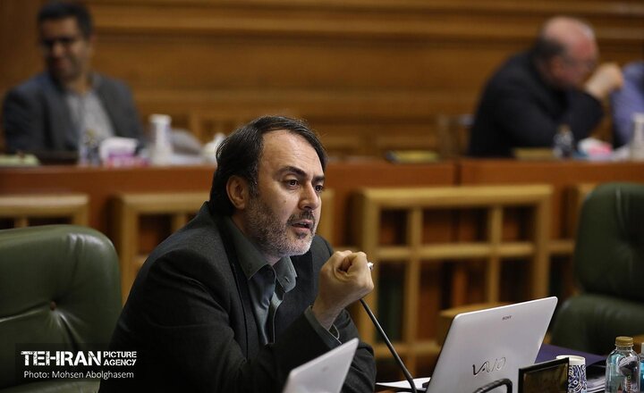 گرچه شهرداری تهران در جایگاه یازدهم بین دستگاه‌های مسئول در قانون هوای پاک قرار دارد، اما به وظایفش عمل کرده است