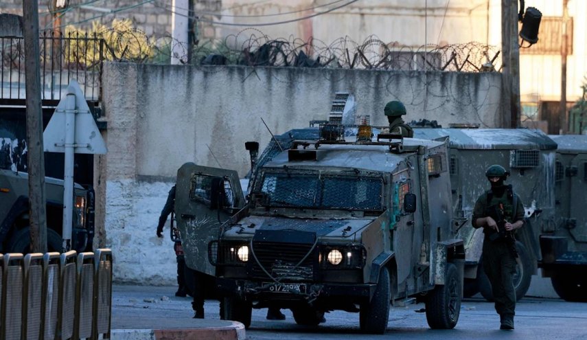 بازداشت 50 فلسطینی در حملات اشغالگران اسرائیلی به کرانه باختری