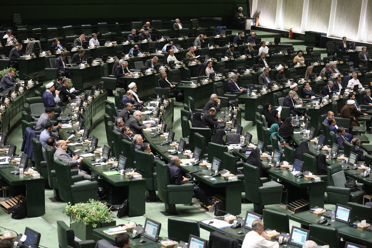 يک فوريت لايحه «جنايات بين‌المللي» تصويب شد