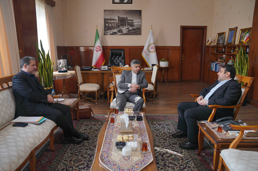 برنامه‌ريزي براي تقويت تسهيلات خرد / تأکيد مديرعامل بانک ملي در ديدارهاي پارلماني