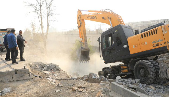 آزادسازي بيش از هفت هزار متر مربع از املاک معارض براي تکميل باغ‌راه حضرت زهرا (س)