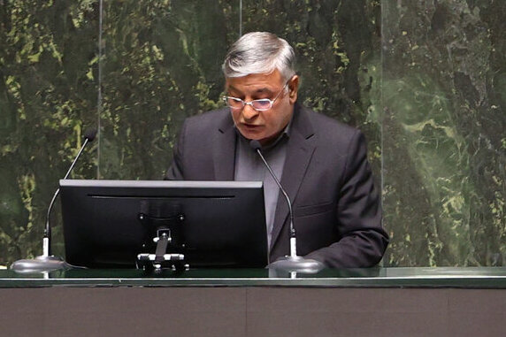 سازمان محيط‌زيست پروژه‌ها را با دلايل بي‌ارتباط معطل کرده است