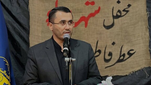 راه شهيدان از گذشته تا امروز،در حفظ عزت و هويت ملي اثرگذار بوده است