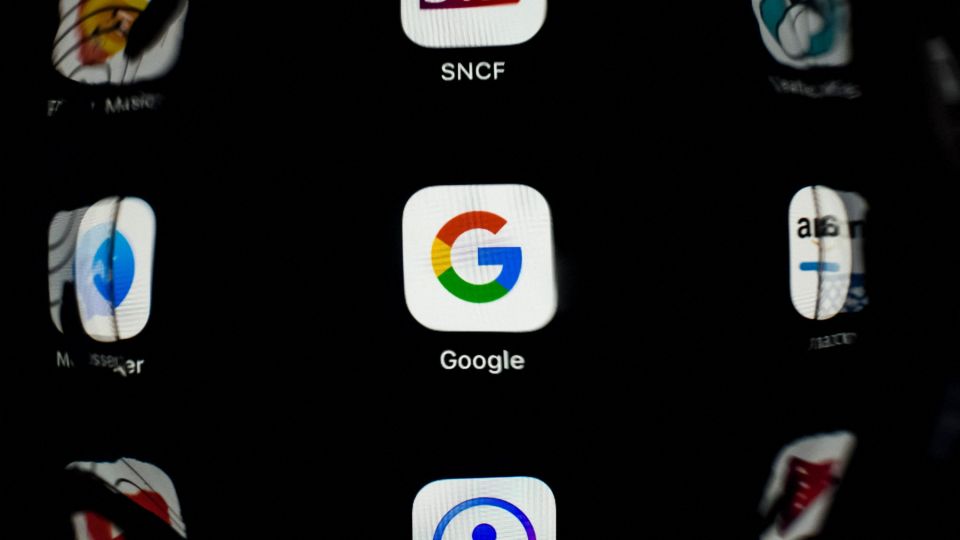 Bangladesh made 279 requests for content removal in first half of 2025: Google report