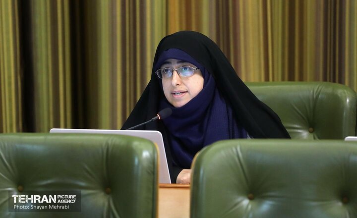 خدمات ورزشی شهر نباید مختل شود