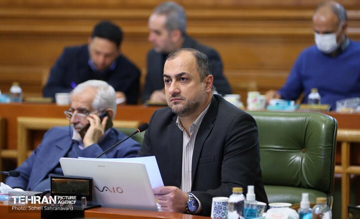 حل مشکل پرداخت حقوق کارکنان خدمات شهري / اختلال نوماند رفع شود