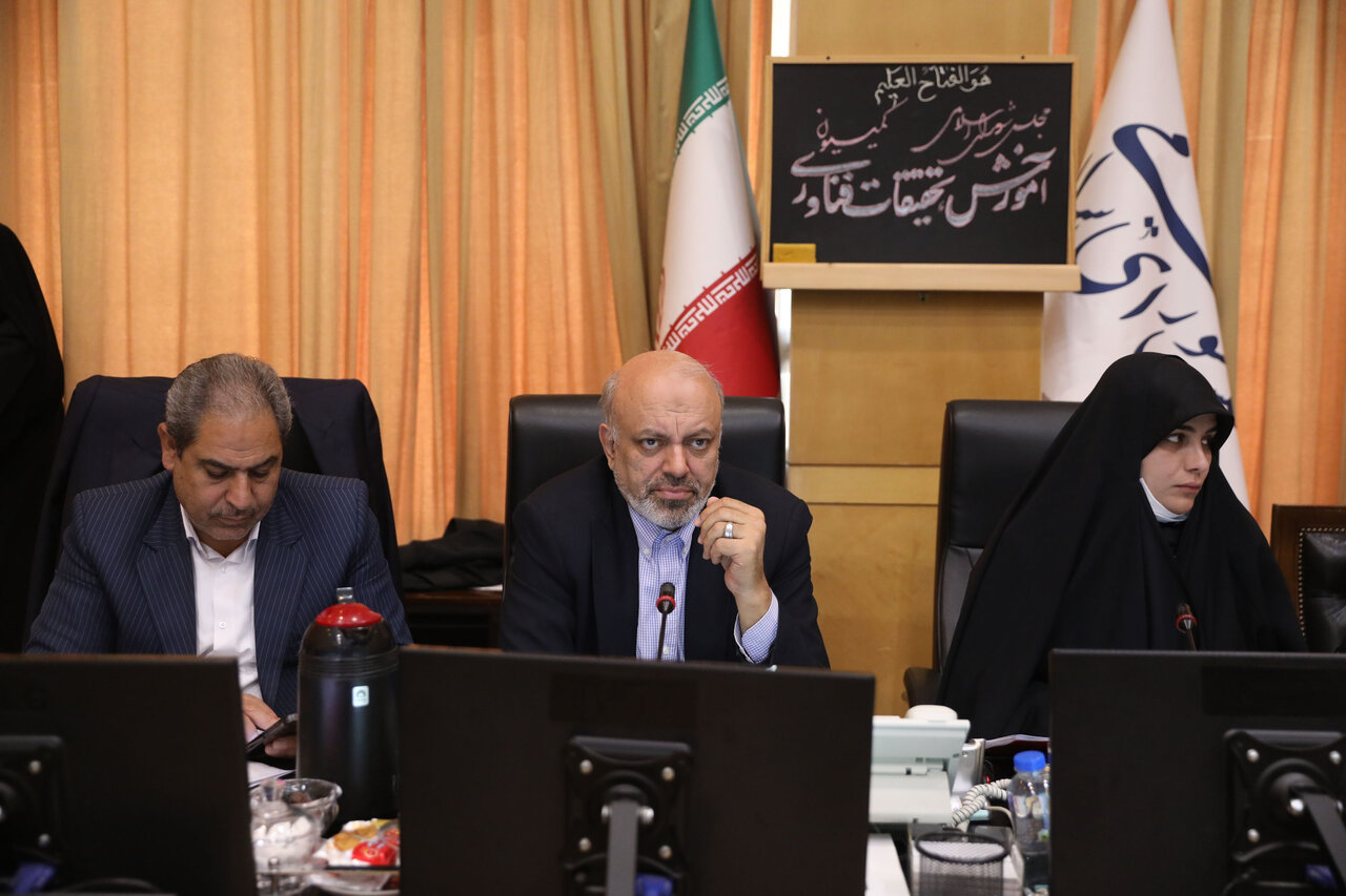 تاکيد رئيس کميسيون آموزش بر اصلاح اساسنامه مؤسسات غيردولتي