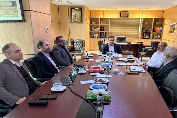 شفافيت و پاسخگويي در فروش بليت قطار الزامي است/ توسعه قطارهاي گردشگري در دستور کار