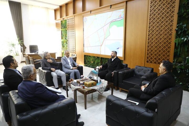 هماهنگي شهرداري منطقه13 و منطقه برق مولوي براي کاهش مصرف و بهبود روشنايي