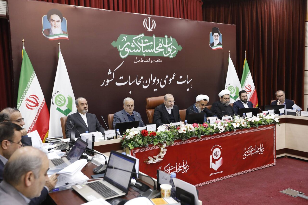 بررسي عملکرد شرکت‌هاي شبه‌دولتي، نفت و معافيت‌هاي مالياتي