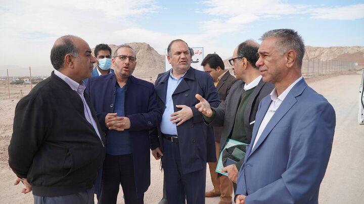 بازديد ميداني از پروژه‌هاي مسکن و طرح نهضت ملي مسکن در شهر کرمان و شهرهاي اقماري