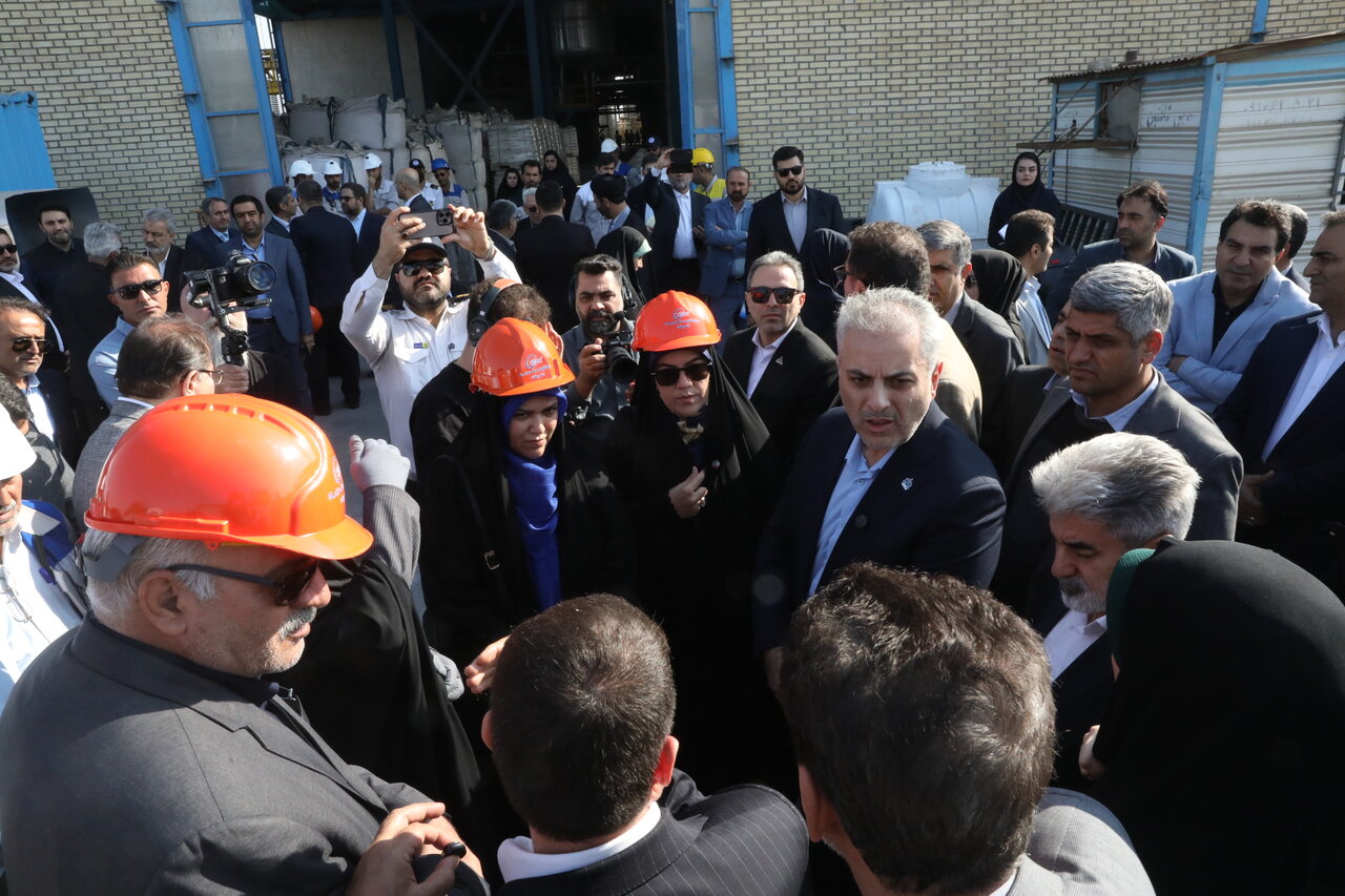 بازديد ميداني فراکسيون نظارت بر صنعت نفت از پروژه توليد پلاستيک زيست تخريبپذير