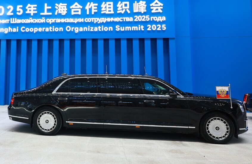 بوتين يستذکر رحلته ومحادثاته "العفويه" مع مودي في سياره أوروس الروسيه