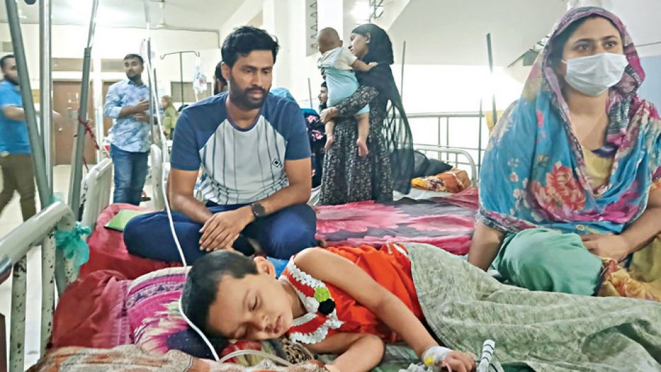 5 more die of dengue, 490 hospitalised in Bangladesh