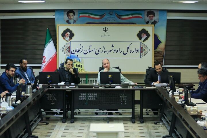 تأکيد بر توليد روايت، هدايت افکار عمومي و تقويت اعتماد اجتماعي