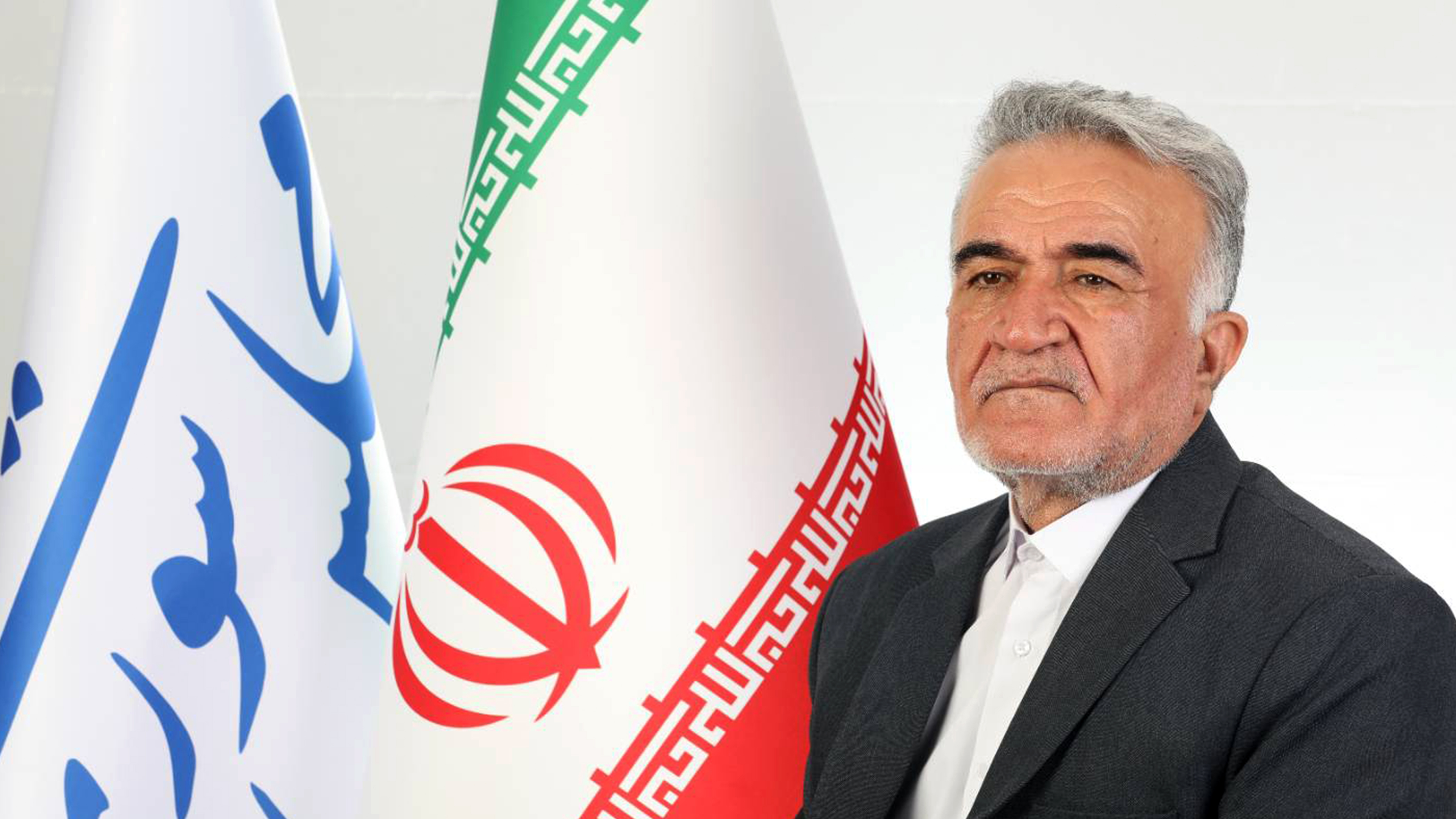 پيگيري مشکلات آب، گردشگري و آموزش در نطنز و بادرود