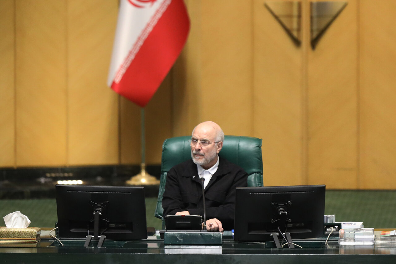 مدعیان جزایر سه گانه اراده‌ ملت ایران برای دفاع از تمامیت ارضی خود را آزمایش نکنند